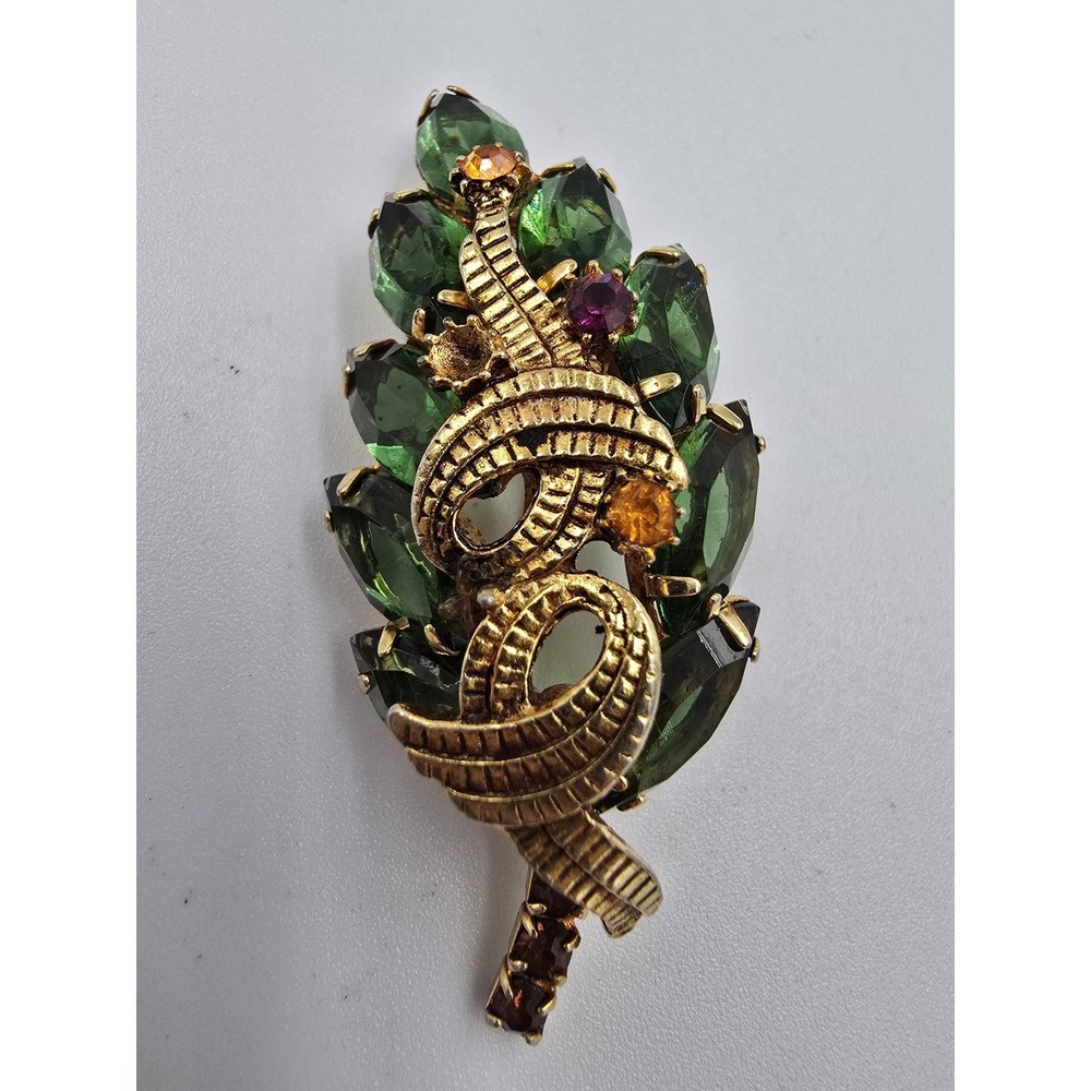 Vintage  Rhinestone Brooch Gold Tone Green Pin Leaf Ribbon Unsigned Beauty